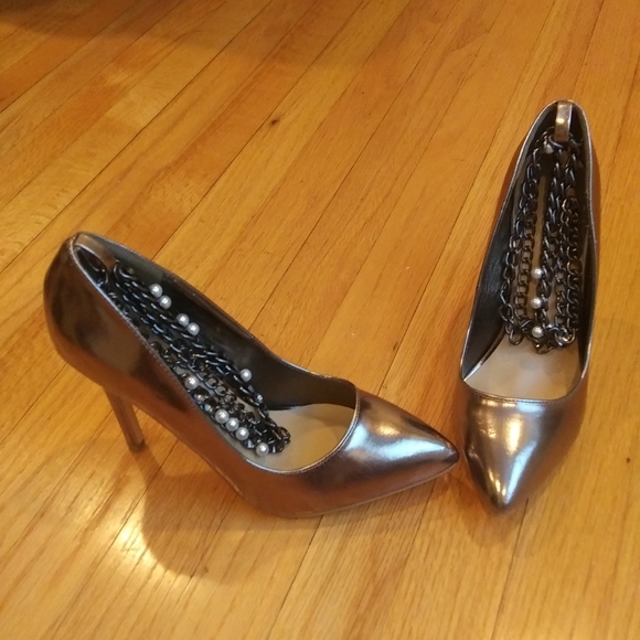 Pumps - Picture 8 of 8